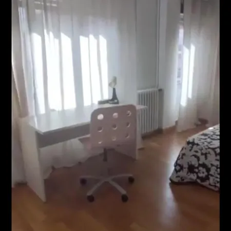 Pensión Habitación Privada En Espacioso *